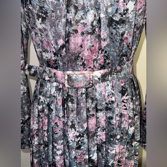 EUC- D’Allaird’s Vintage Floral Dress - Picture 3 of 12